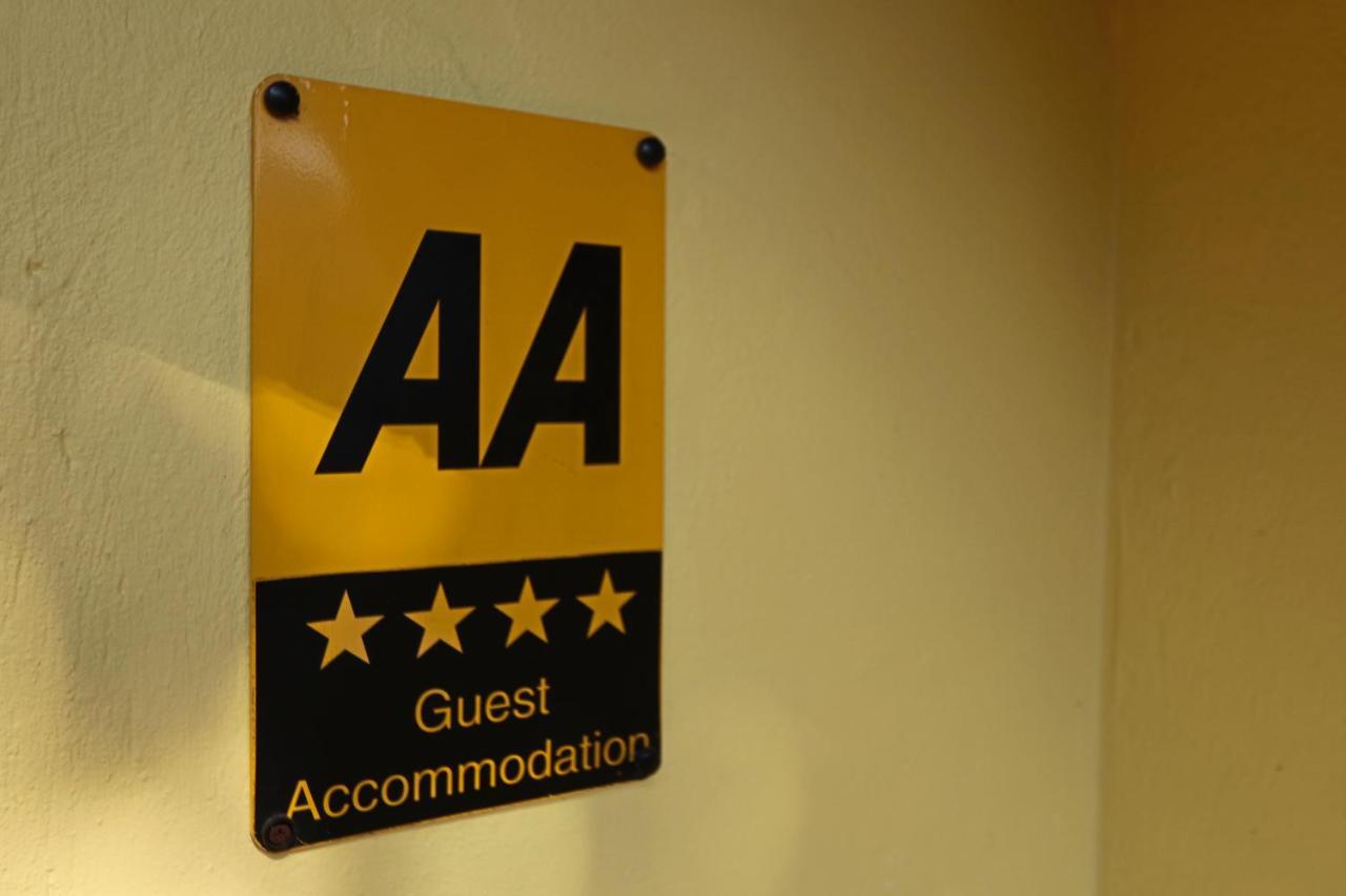 The Yellow House B&B Woodborough  Екстер'єр фото